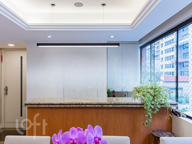 Apartamento com 103m², 3 dormitórios, 1 suíte, 2 vagas, Petrópolis em Porto Alegre