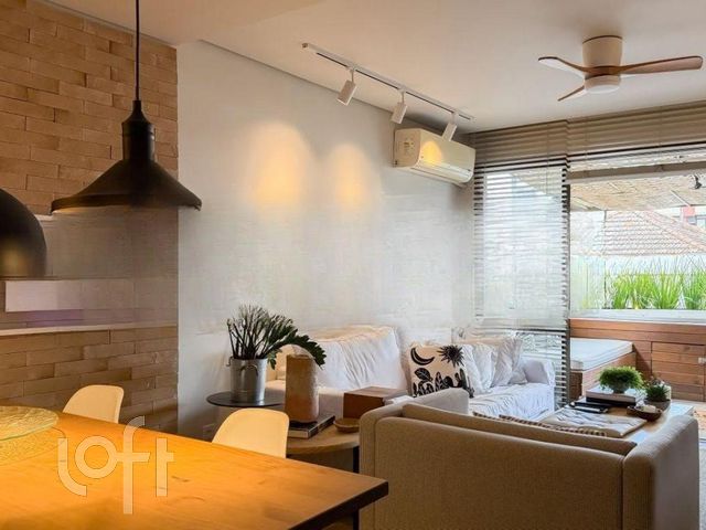 Apartamento com 112m², 2 dormitórios, 1 suíte, 1 vaga, Petrópolis em Porto Alegre