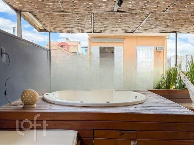 Apartamento com 112m², 2 dormitórios, 1 suíte, 1 vaga, Petrópolis em Porto Alegre