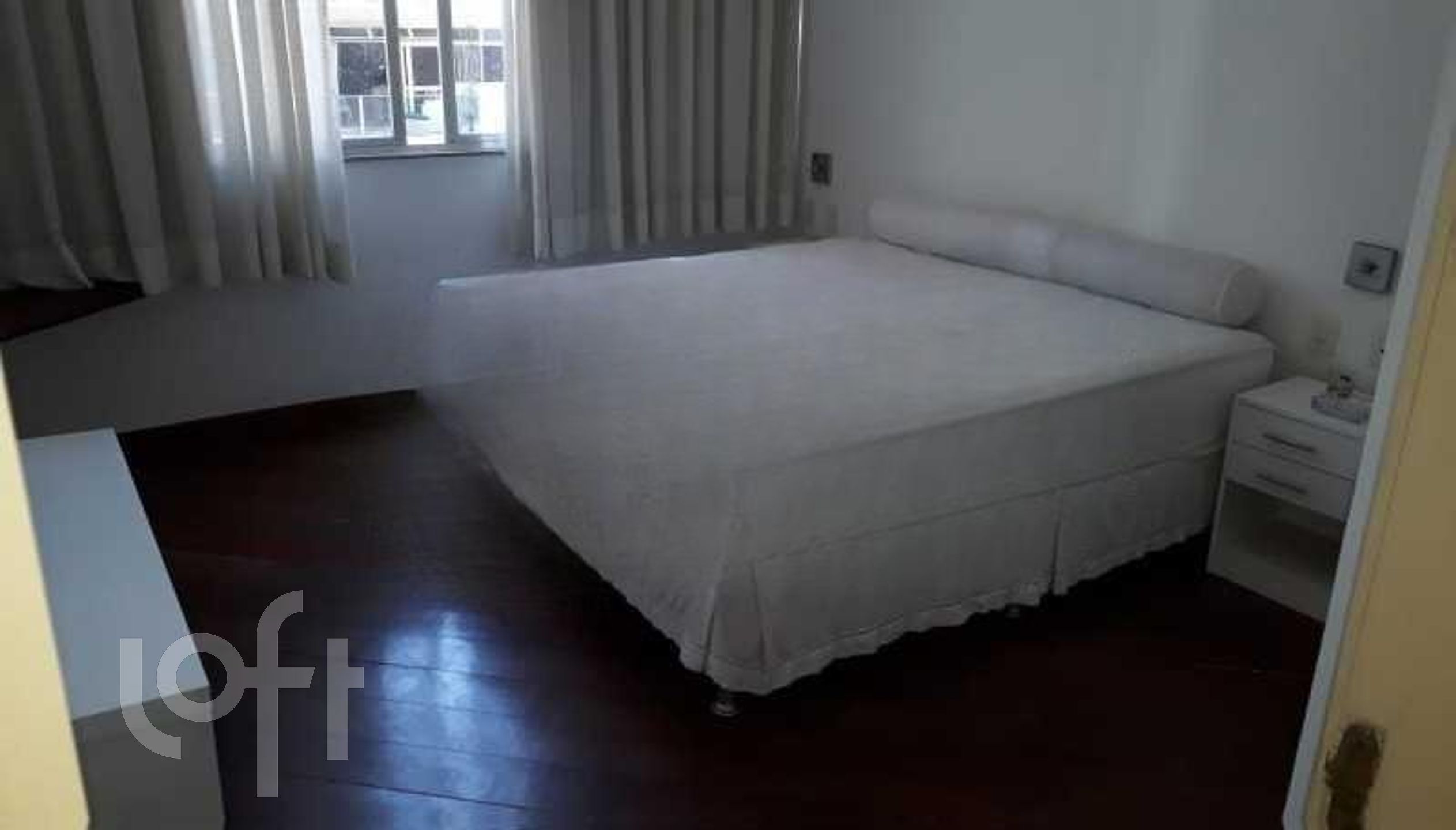 Apartamento à venda com 4 quartos, 230m² - Foto 19