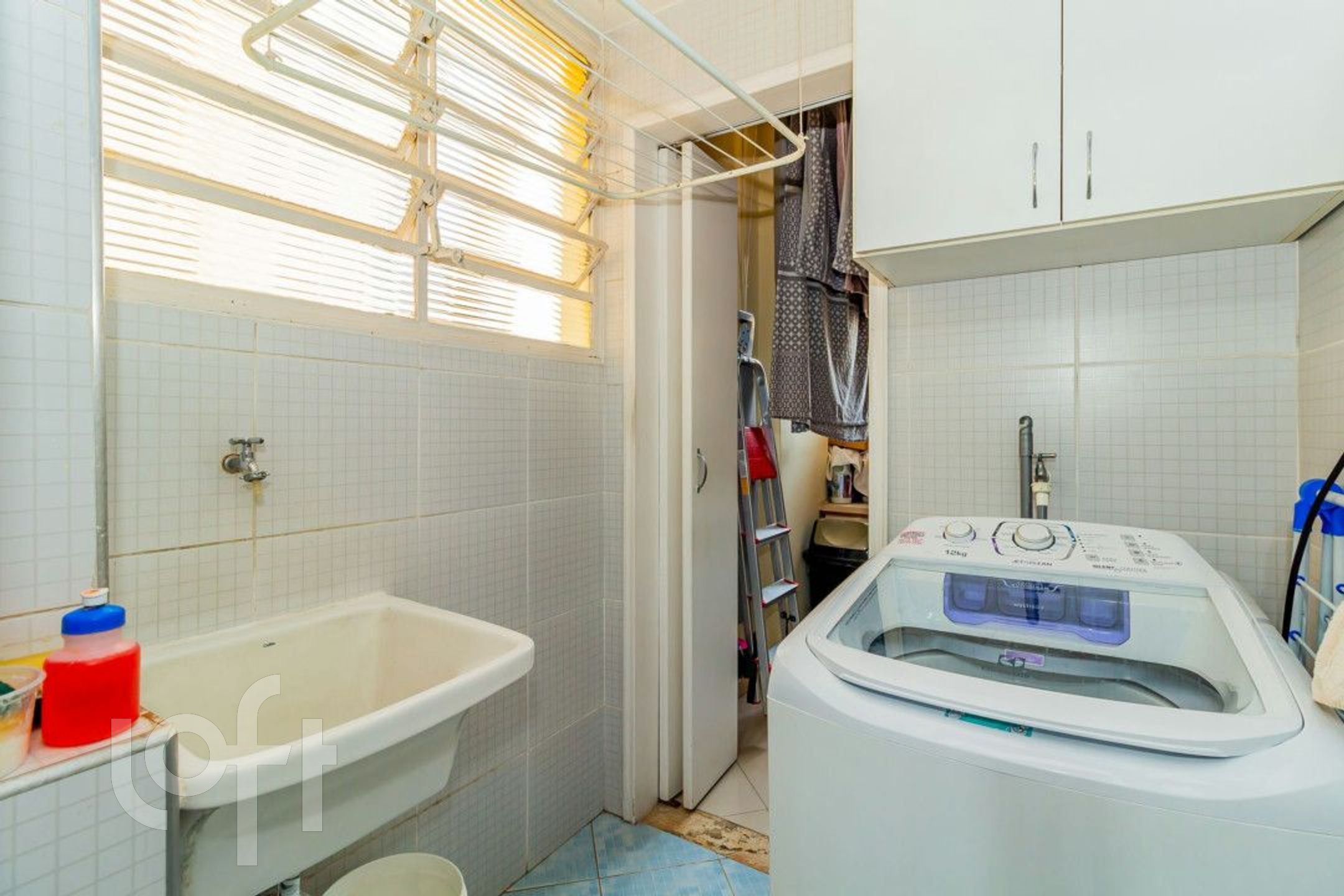 Apartamento à venda com 2 quartos, 78m² - Foto 9