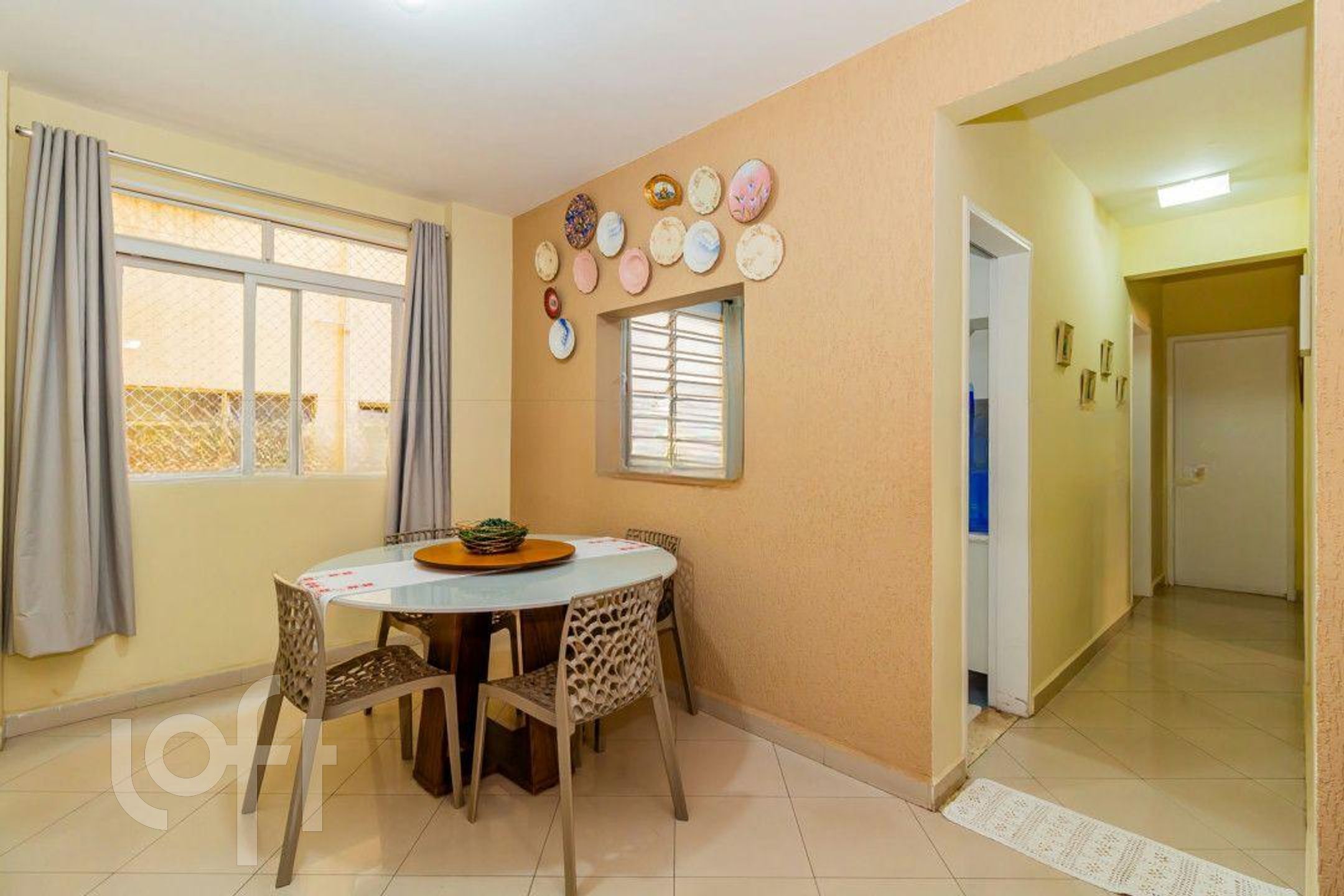 Apartamento à venda com 2 quartos, 78m² - Foto 4