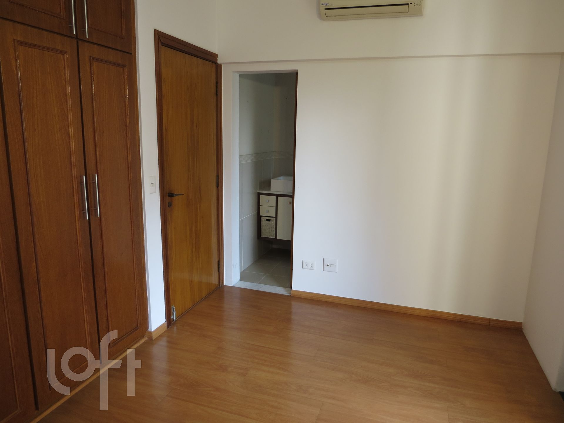 Apartamento à venda com 4 quartos, 194m² - Foto 18