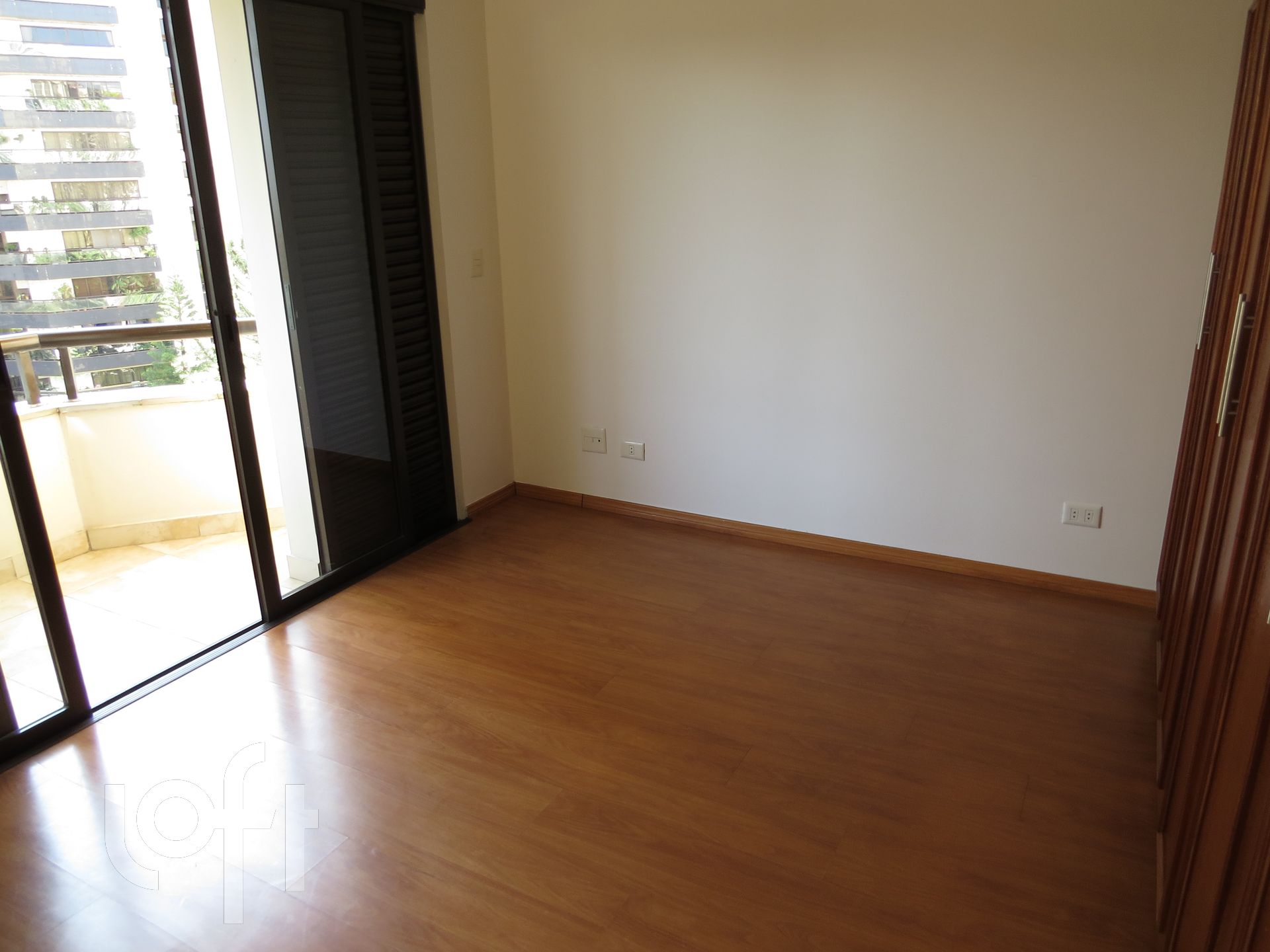 Apartamento à venda com 4 quartos, 194m² - Foto 19