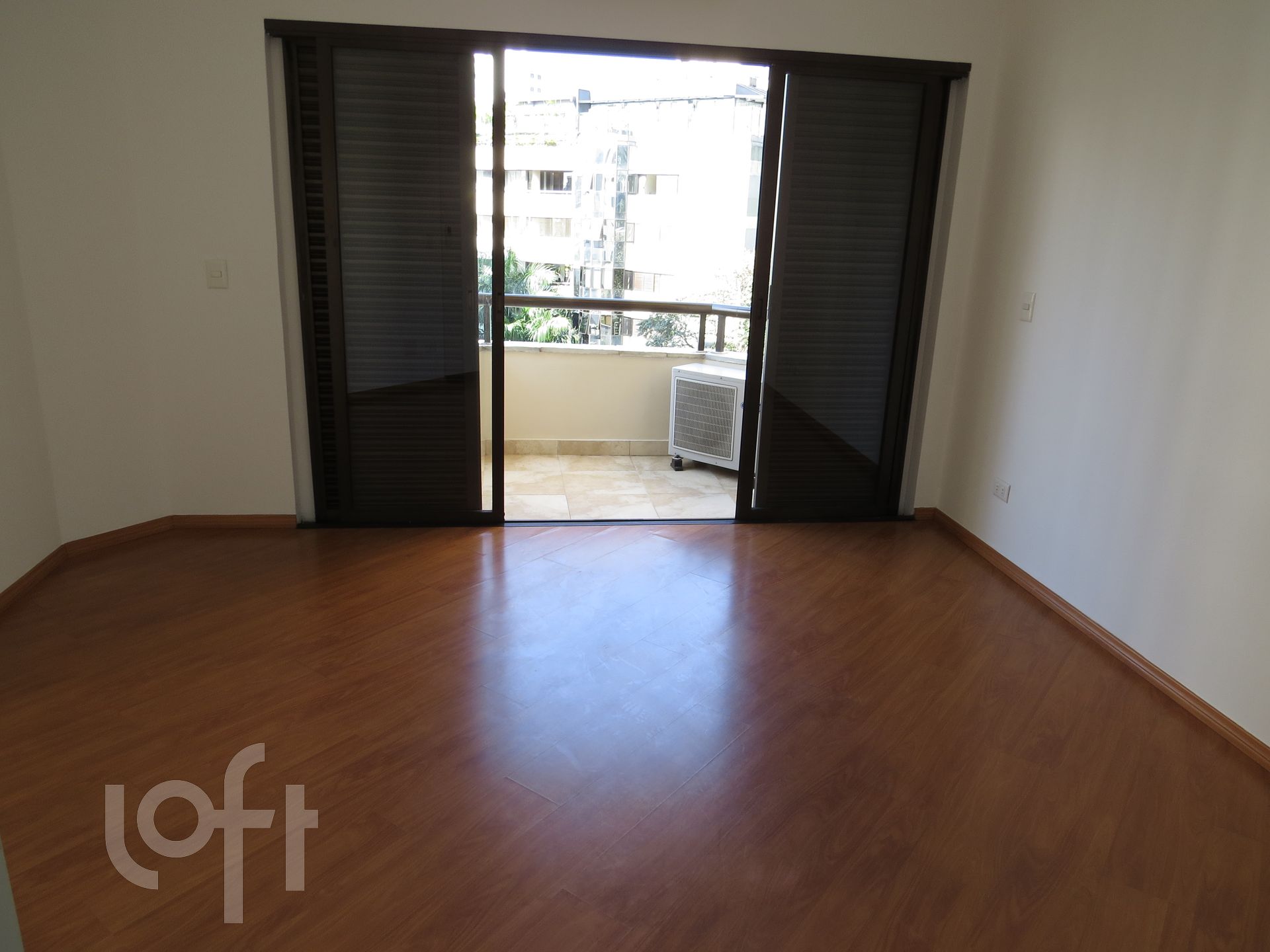 Apartamento à venda com 4 quartos, 194m² - Foto 15