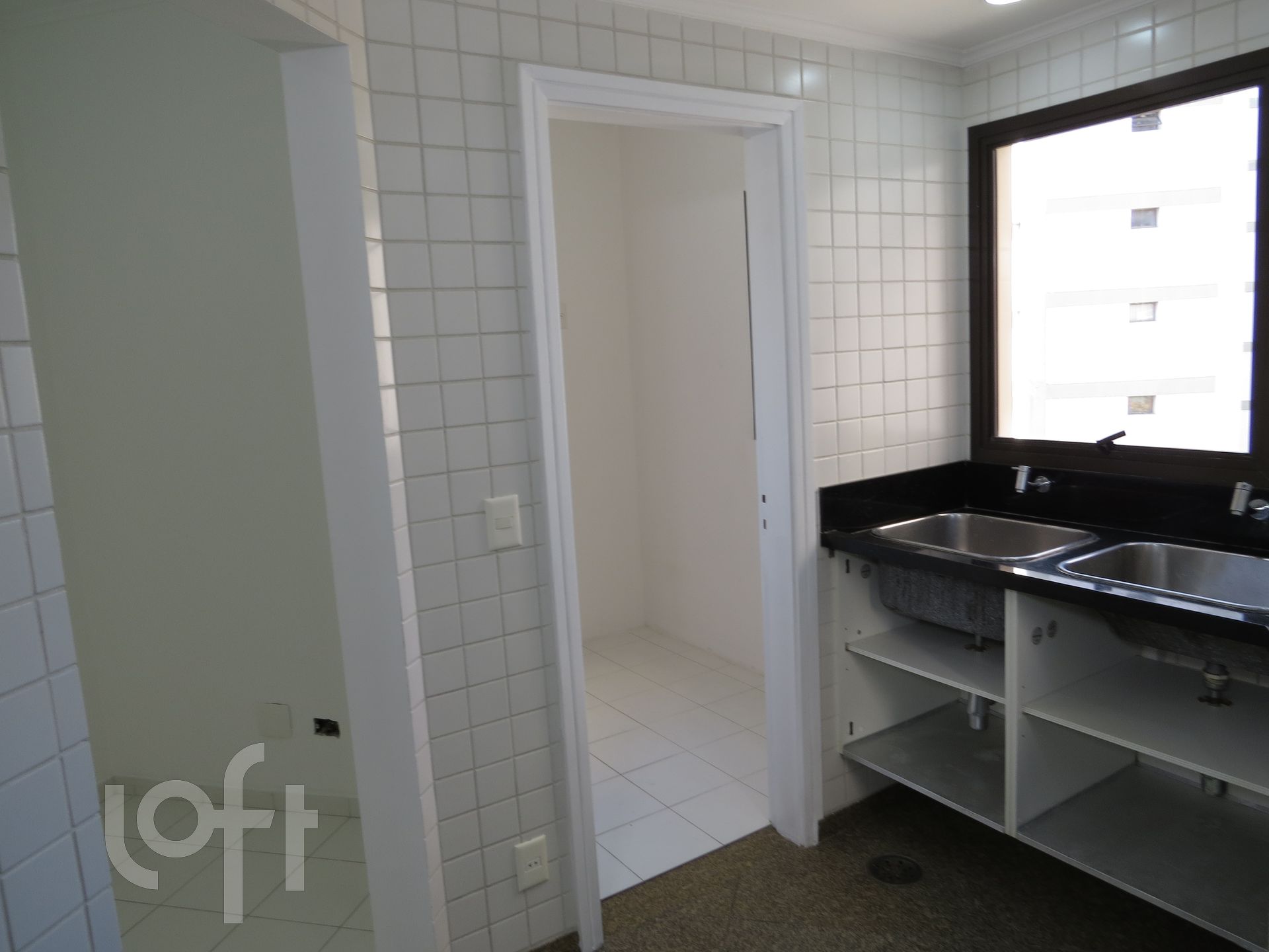 Apartamento à venda com 4 quartos, 194m² - Foto 11