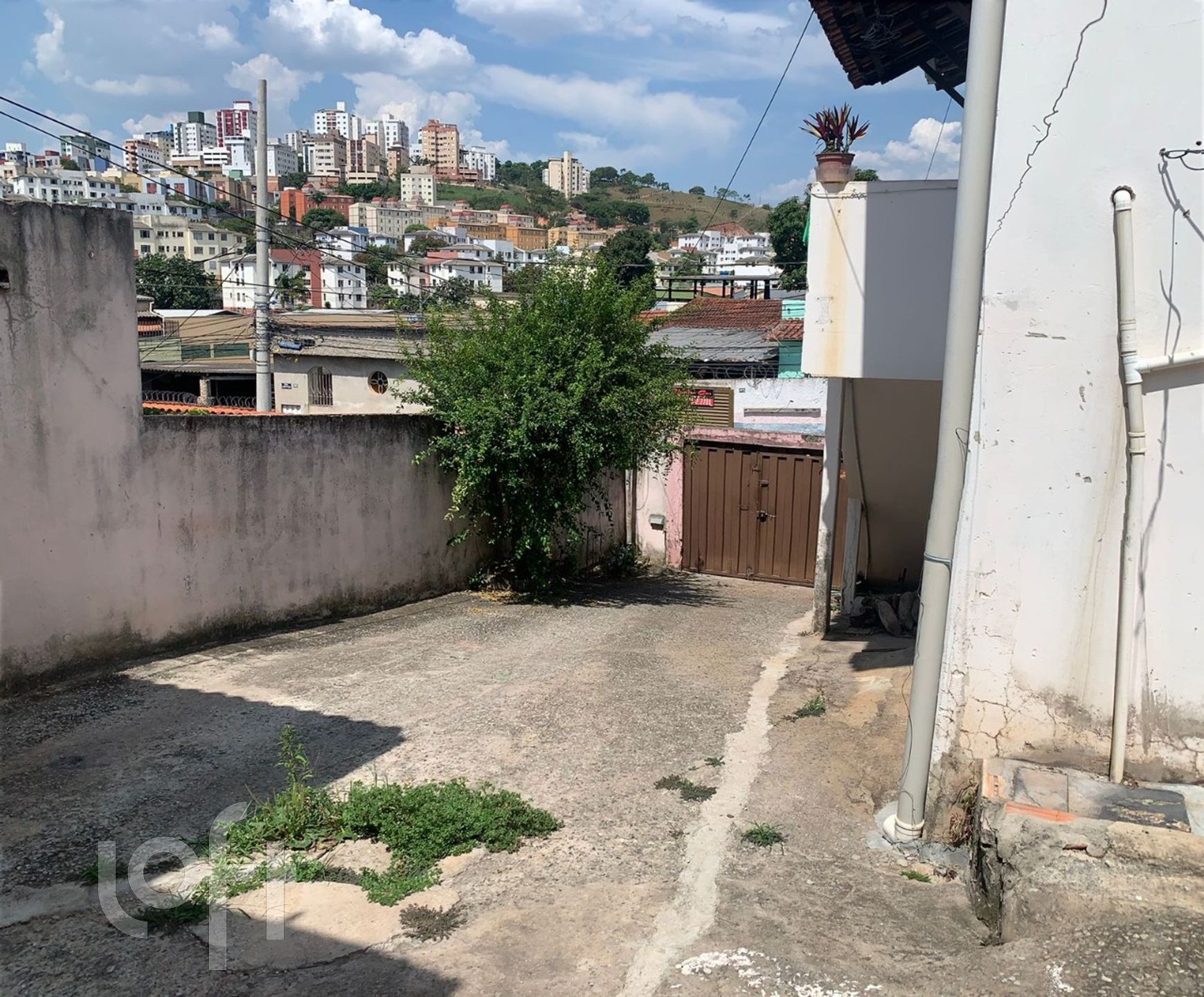 Casa à venda com 3 quartos, 200m² - Foto 4