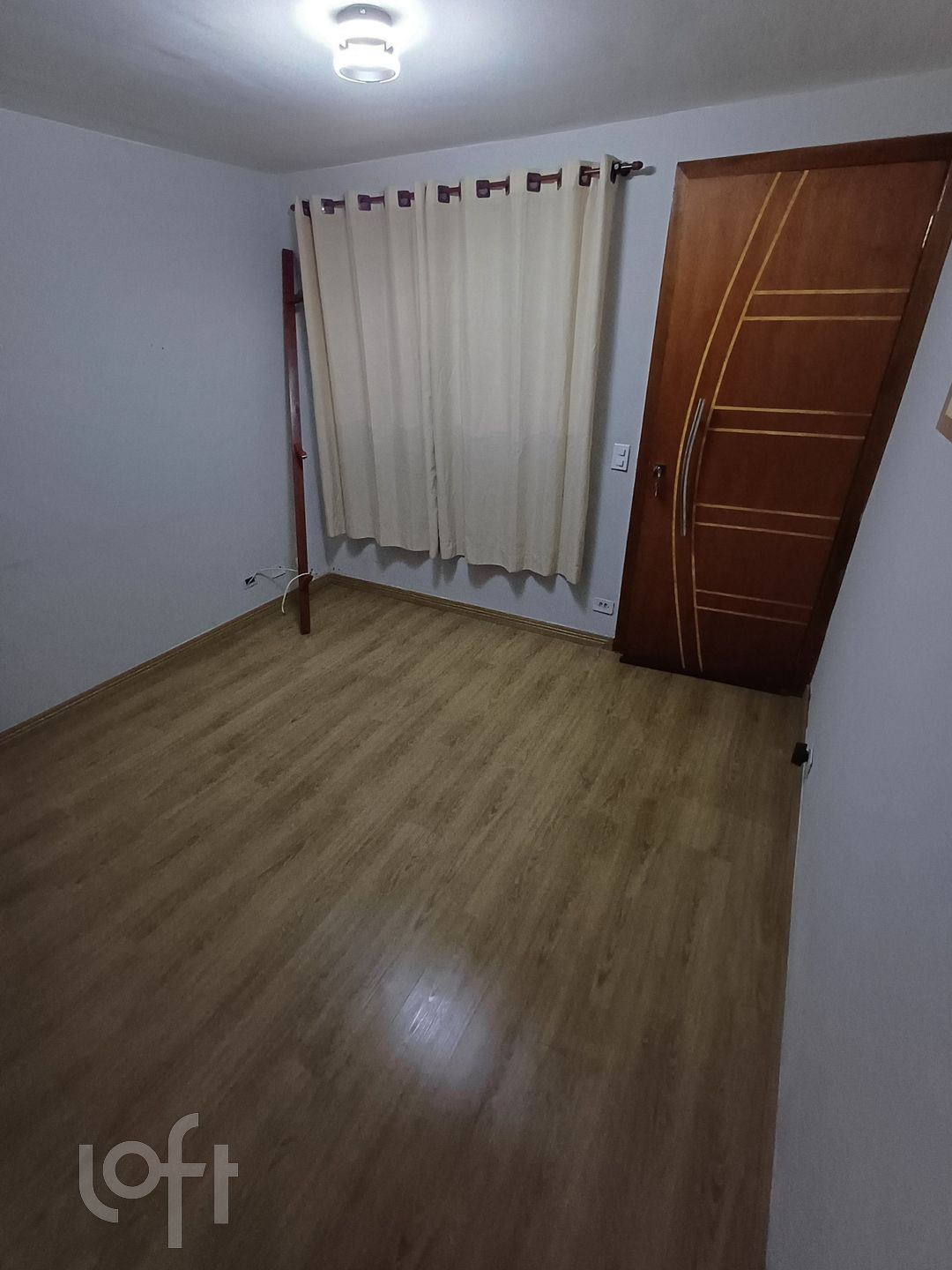 Casa à venda com 2 quartos, 70m² - Foto 1