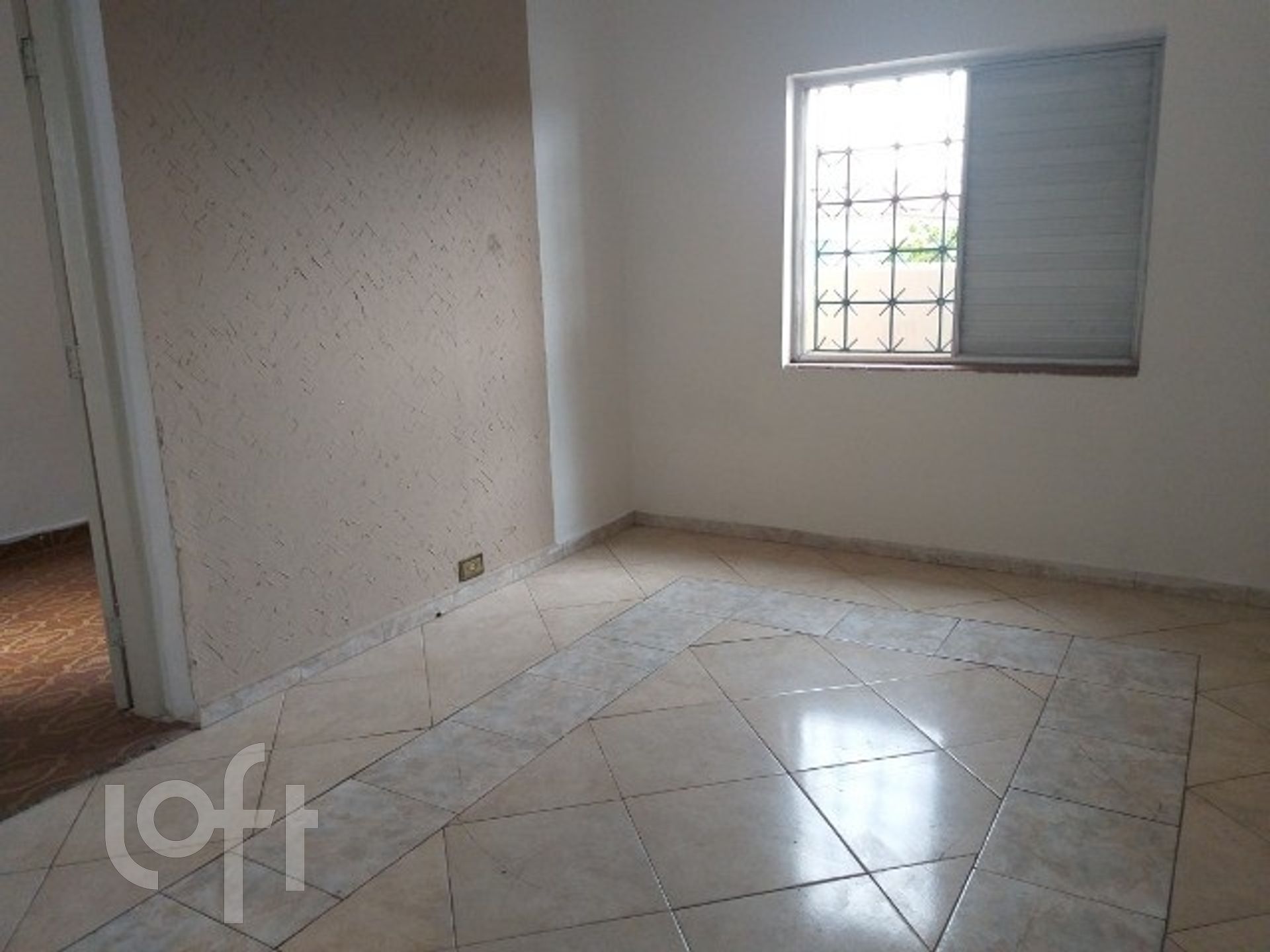 Casa à venda com 4 quartos, 240m² - Foto 3