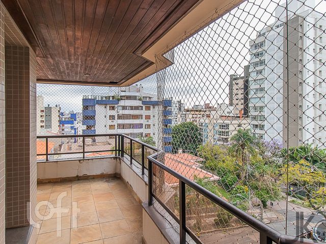 Apartamento com 222m², 3 dormitórios, 2 suítes, 2 vagas, Rio Branco em Porto Alegre