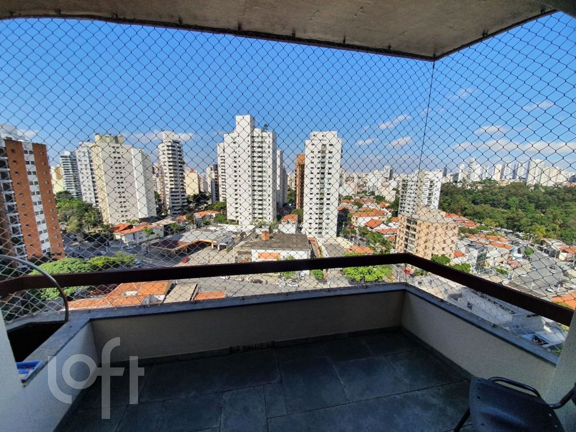 Apartamento à venda com 3 quartos, 276m² - Foto 2