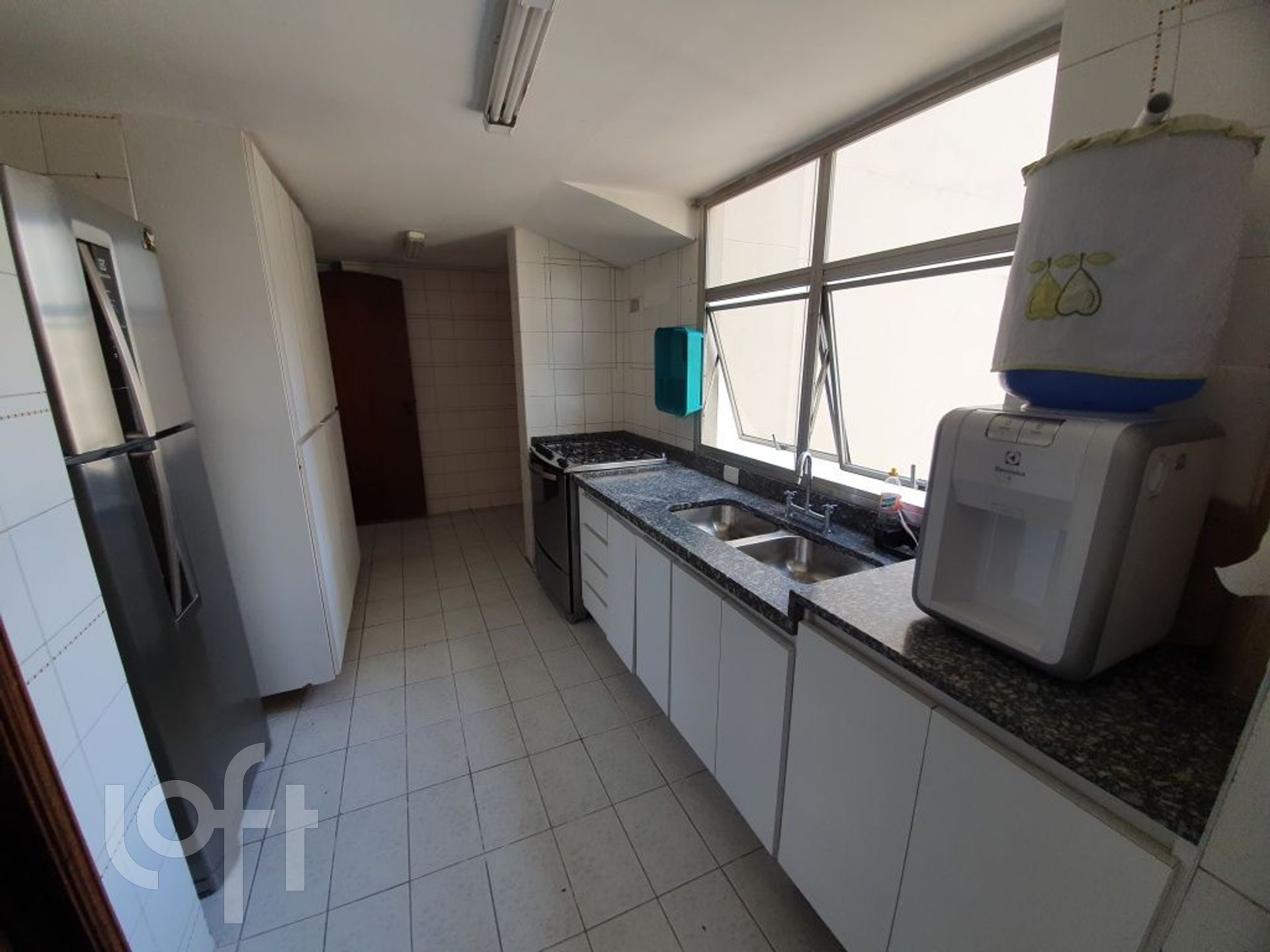 Apartamento à venda com 3 quartos, 276m² - Foto 6