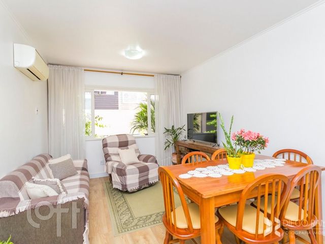 Apartamento com 70m², 2 dormitórios, 1 vaga, Auxiliadora em Porto Alegre