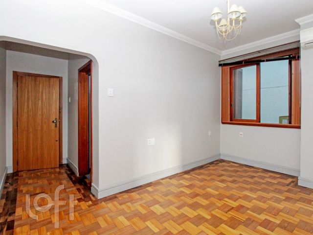 Apartamento com 74m², 2 dormitórios, Rio Branco em Porto Alegre