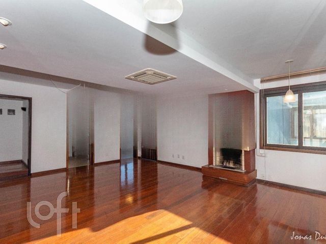 Apartamento com 114m², 3 dormitórios, 1 suíte, 1 vaga, Jardim Botânico em Porto Alegre