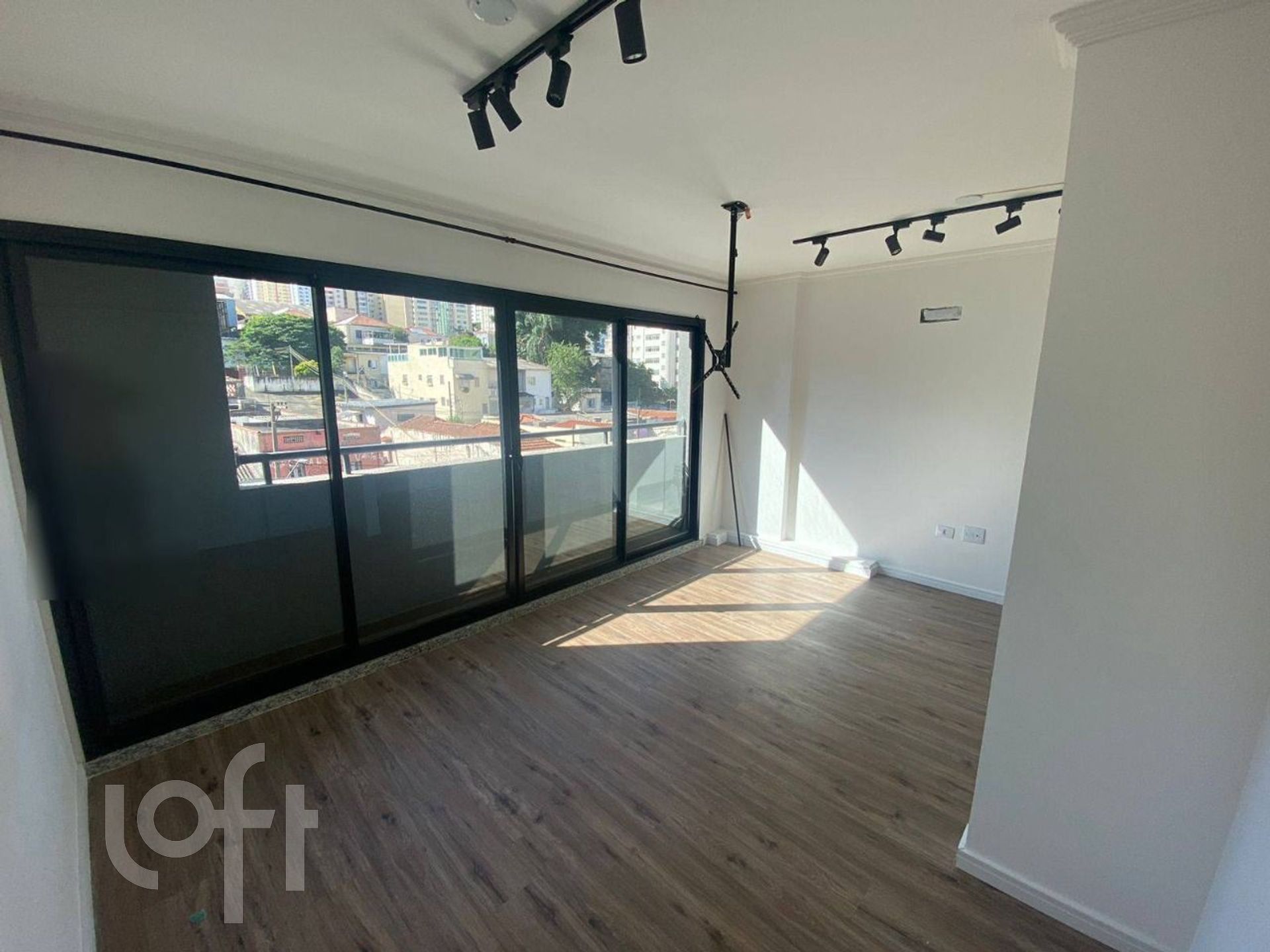 Apartamento à venda com 1 quarto, 25m² - Foto 3