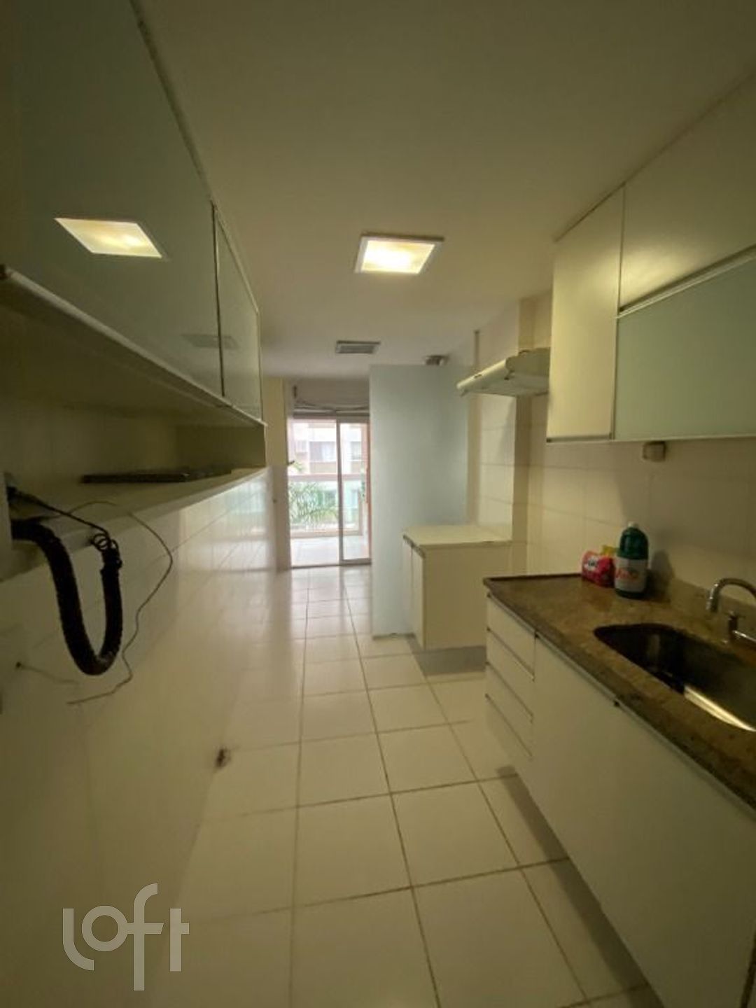 Apartamento à venda com 3 quartos, 107m² - Foto 18