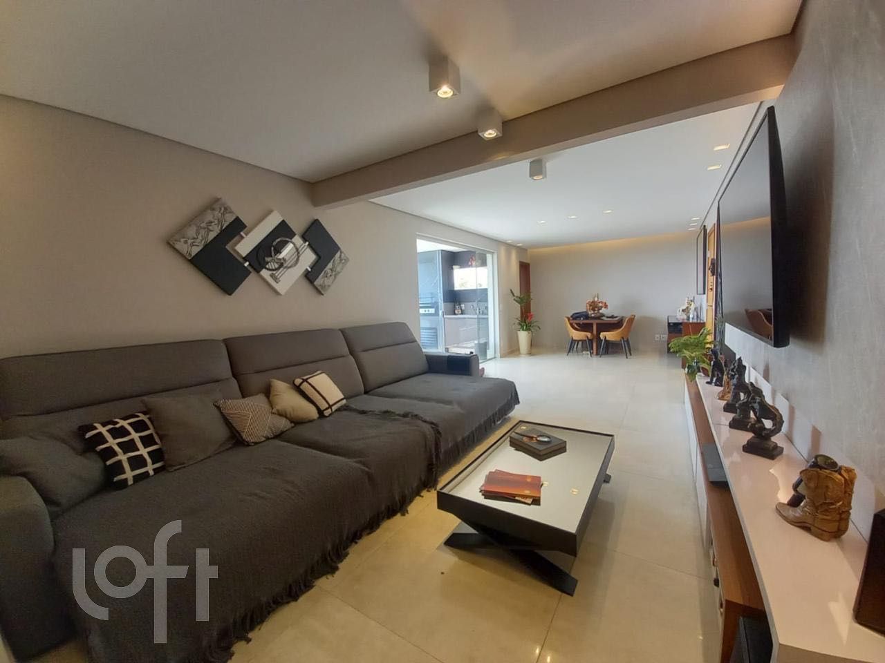 Apartamento à venda com 4 quartos, 147m² - Foto 12