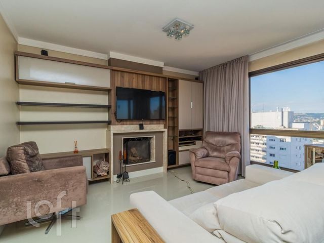 Apartamento com 87m², 2 dormitórios, 1 suíte, 2 vagas, Rio Branco em Porto Alegre