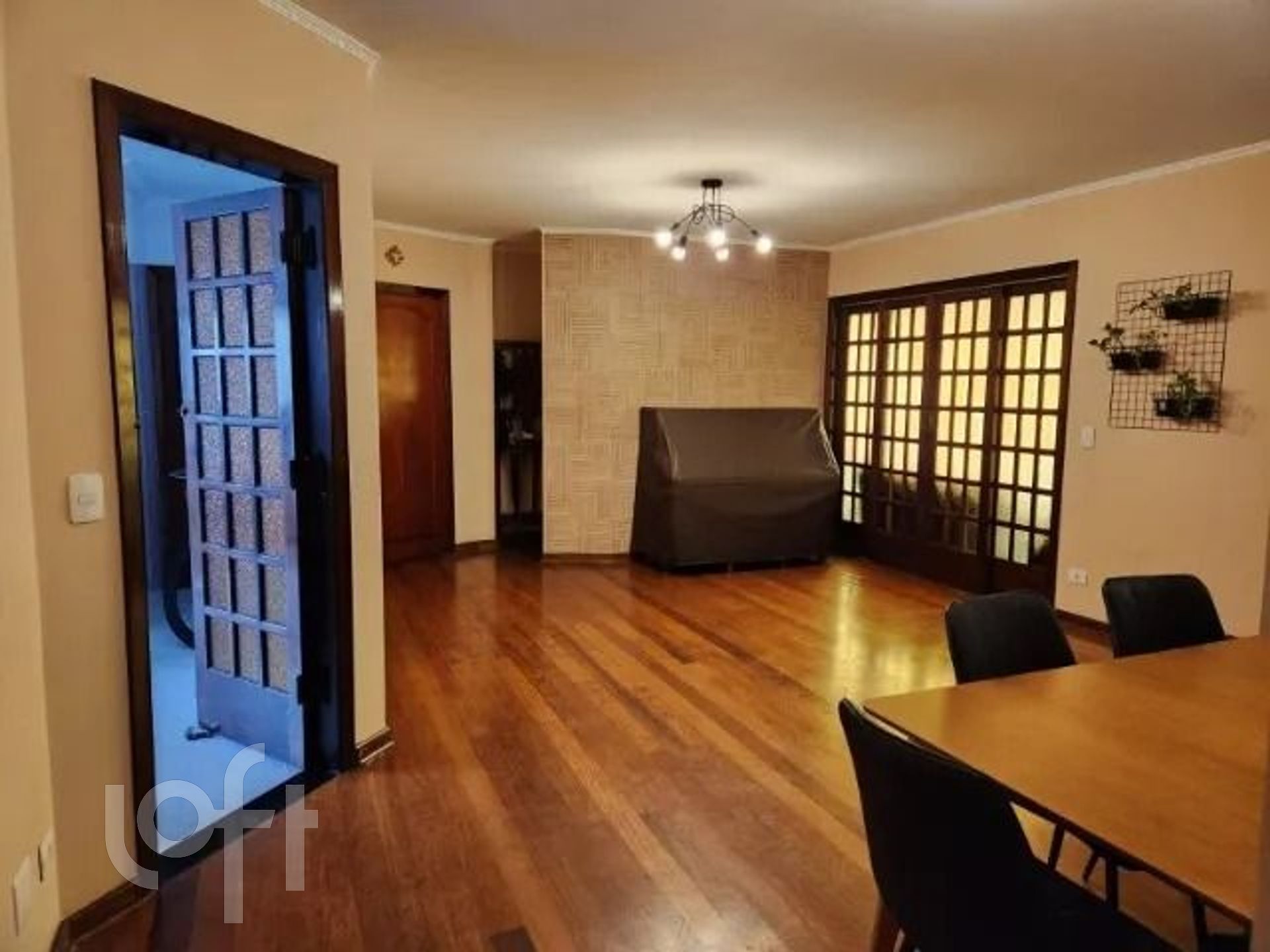 Apartamento à venda com 3 quartos, 150m² - Foto 2