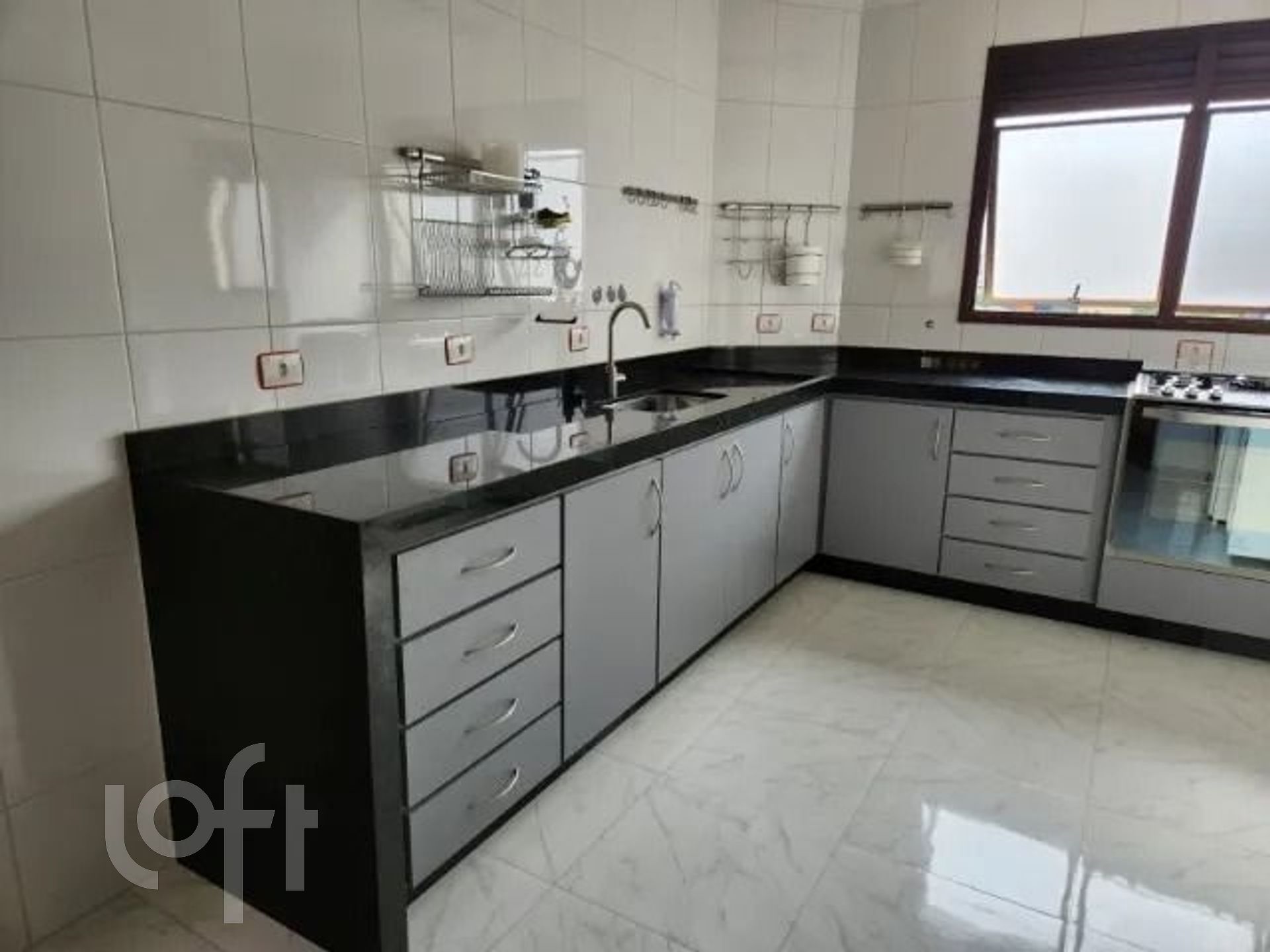 Apartamento à venda com 3 quartos, 150m² - Foto 6