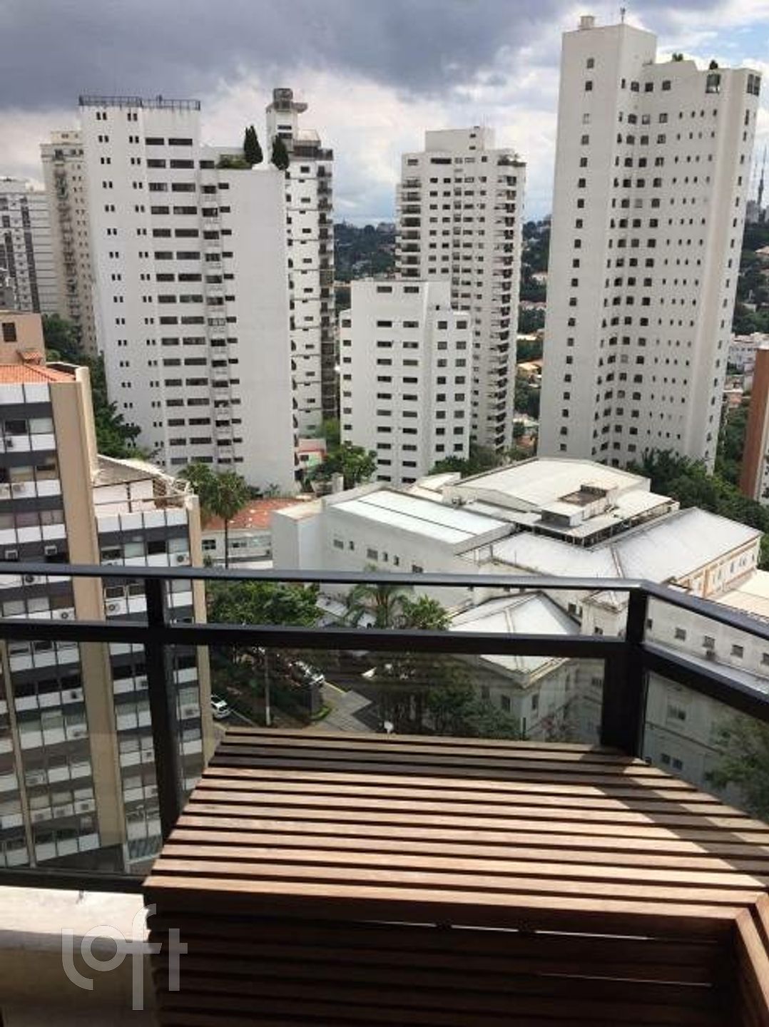 Apartamento à venda com 3 quartos, 130m² - Foto 2