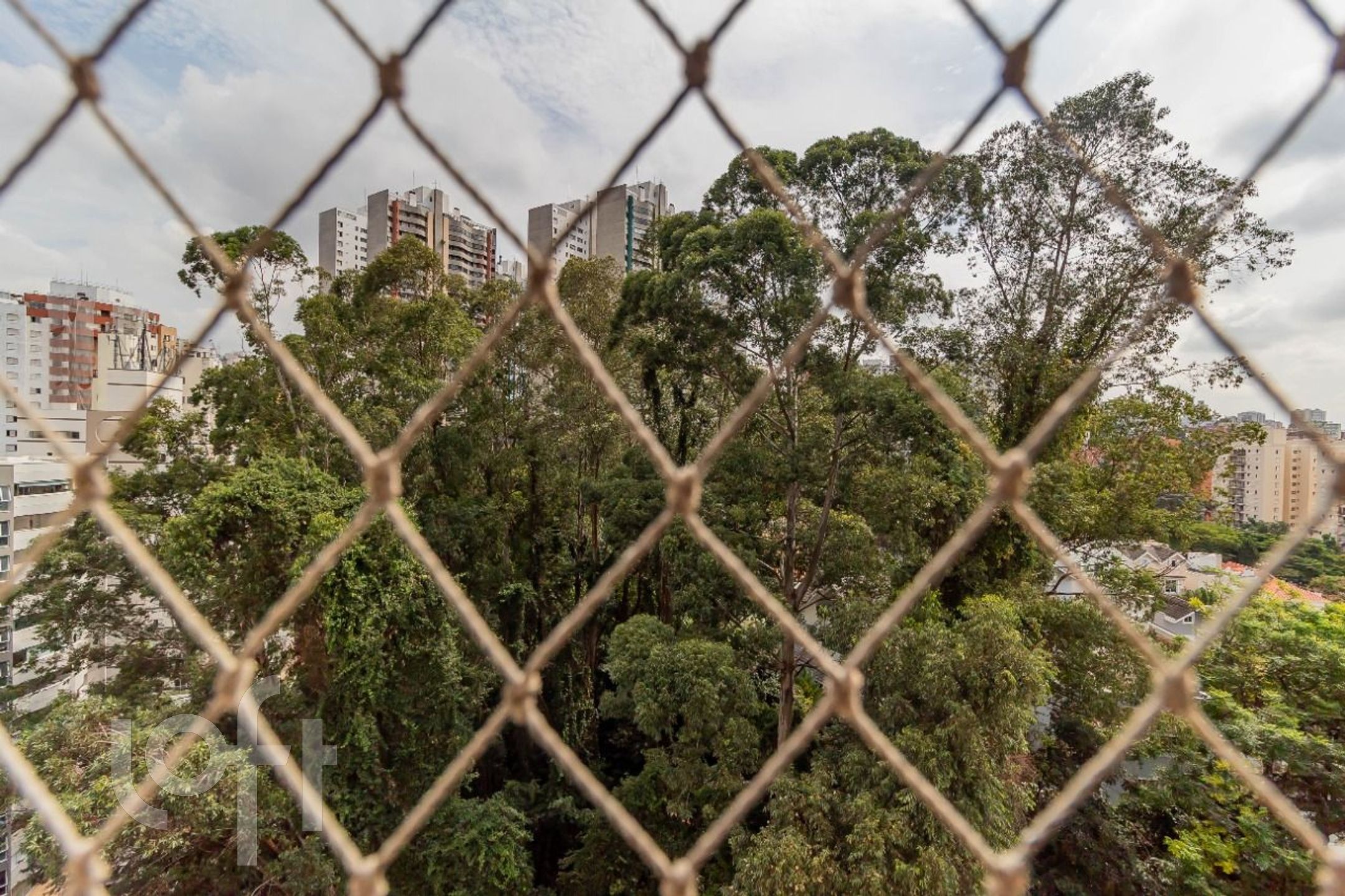 Imagem da propriedade PUat82in 25