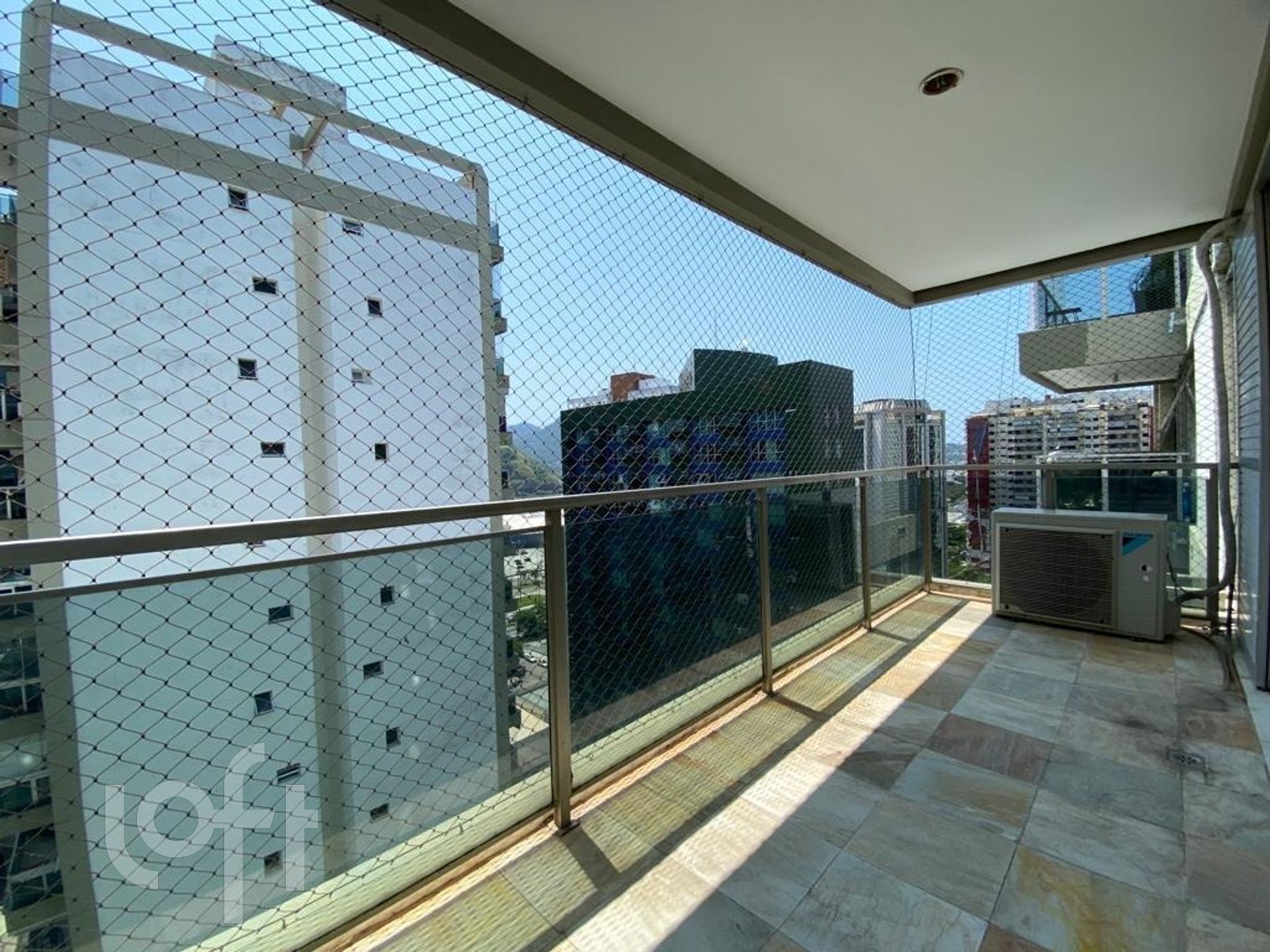 Apartamento à venda com 1 quarto, 61m² - Foto 9