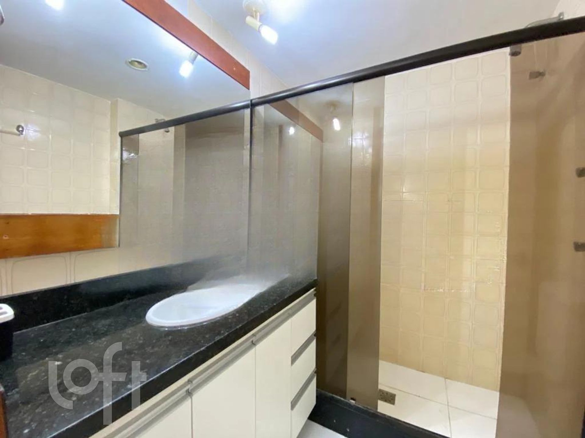 Apartamento à venda com 1 quarto, 61m² - Foto 5