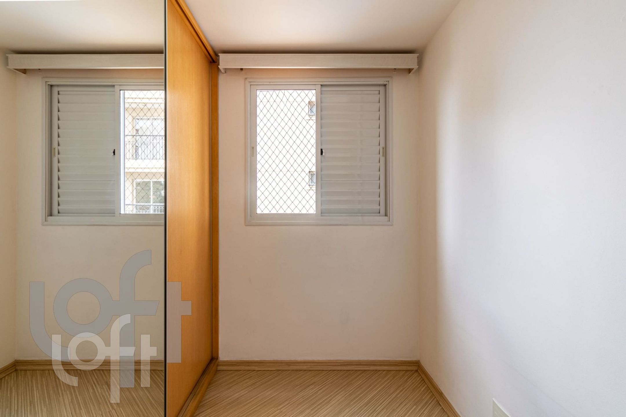 Apartamento à venda com 2 quartos, 64m² - Foto 6