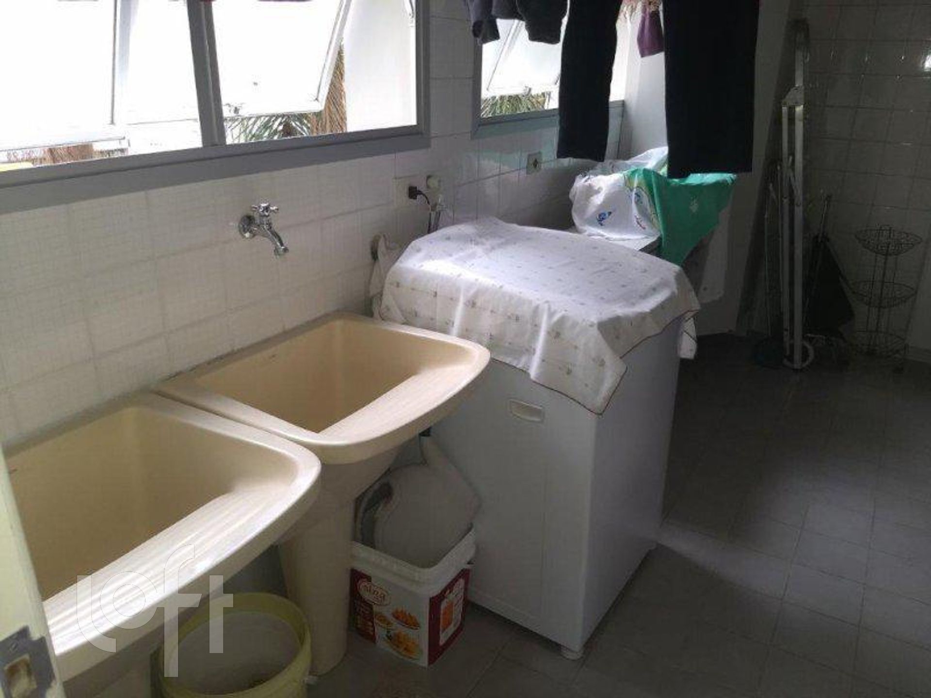 Apartamento à venda com 4 quartos, 143m² - Foto 15