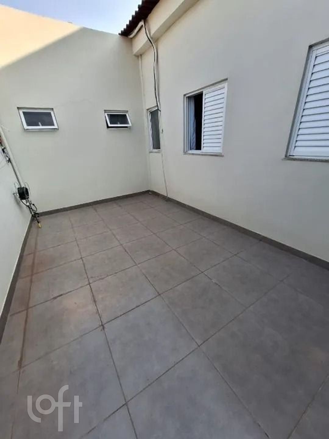 Casa à venda com 3 quartos, 230m² - Foto 4