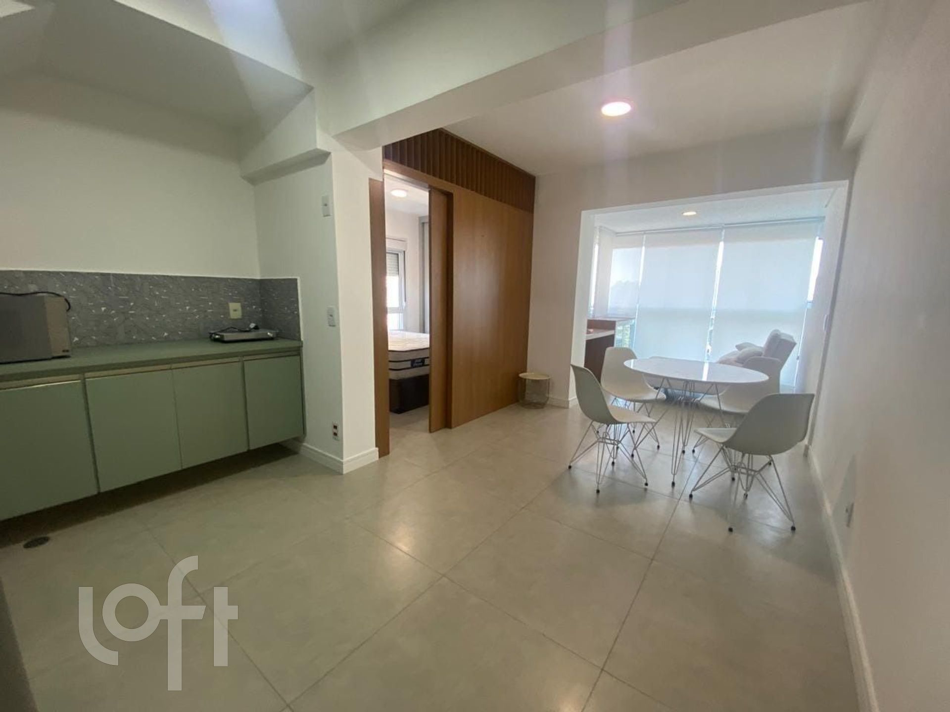 Apartamento à venda com 2 quartos, 90m² - Foto 1