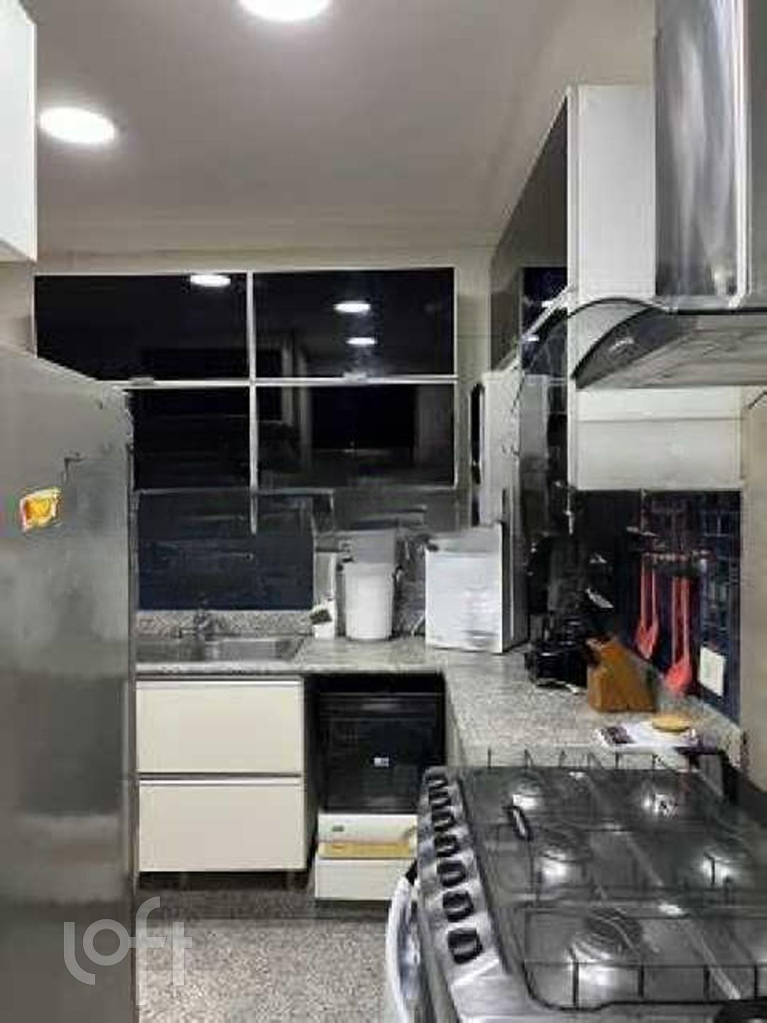 Apartamento à venda com 2 quartos, 245m² - Foto 18