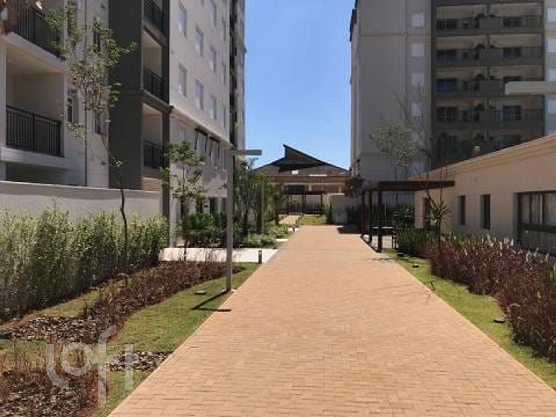 Apartamento à venda com 2 quartos, 65m² - Foto 32