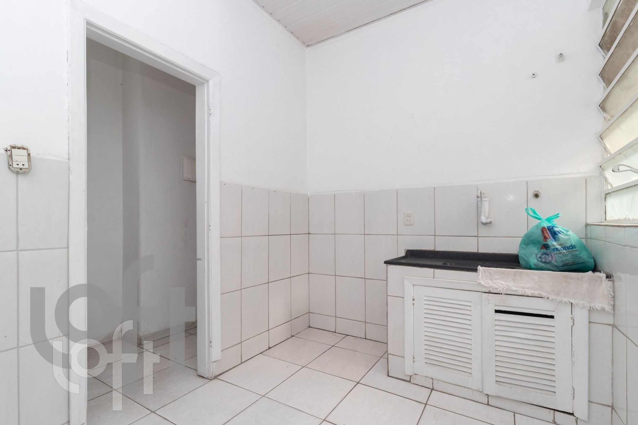 Apartamento à venda com 1 quarto, 37m² - Foto 25