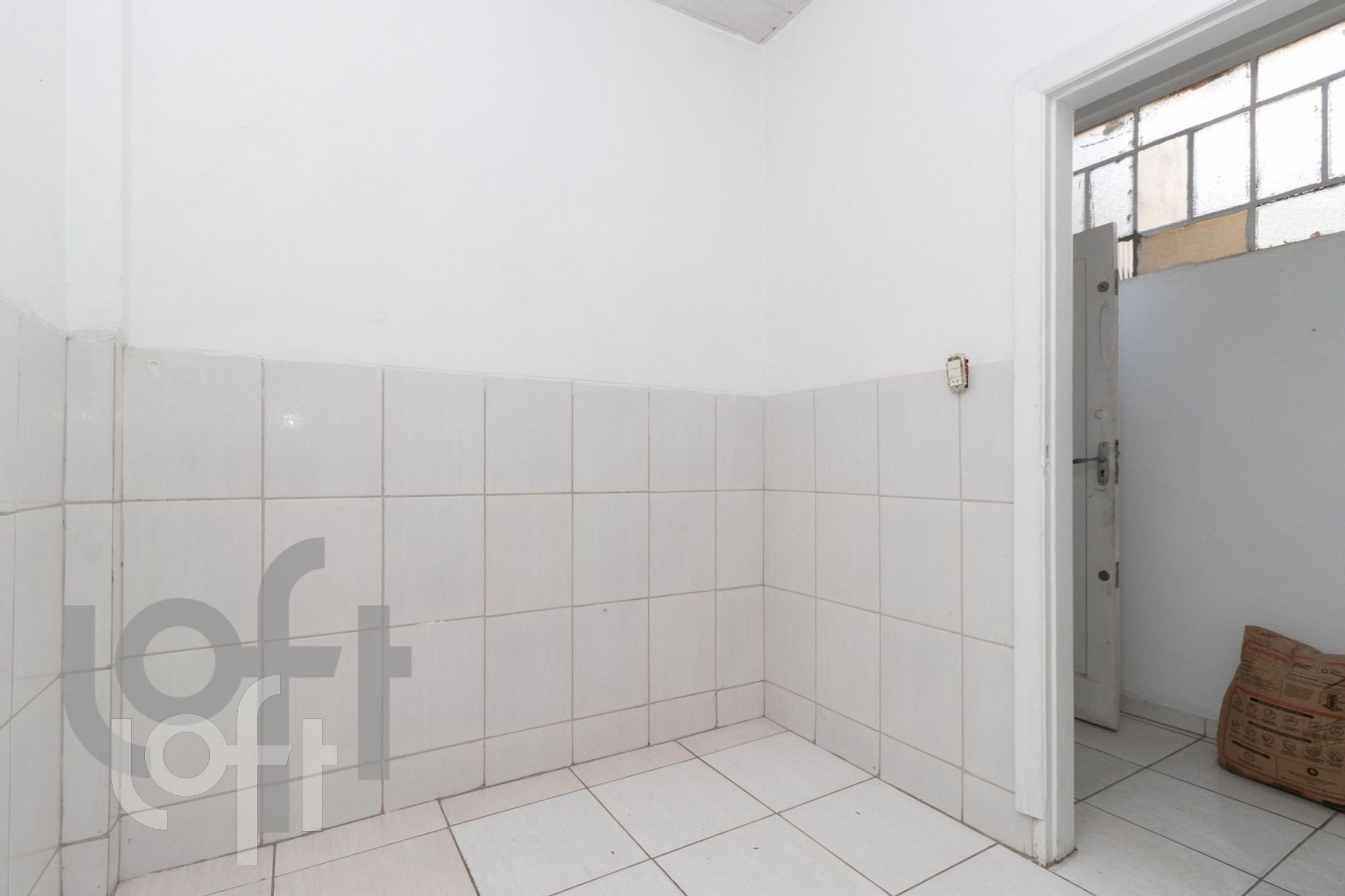 Apartamento à venda com 1 quarto, 37m² - Foto 22