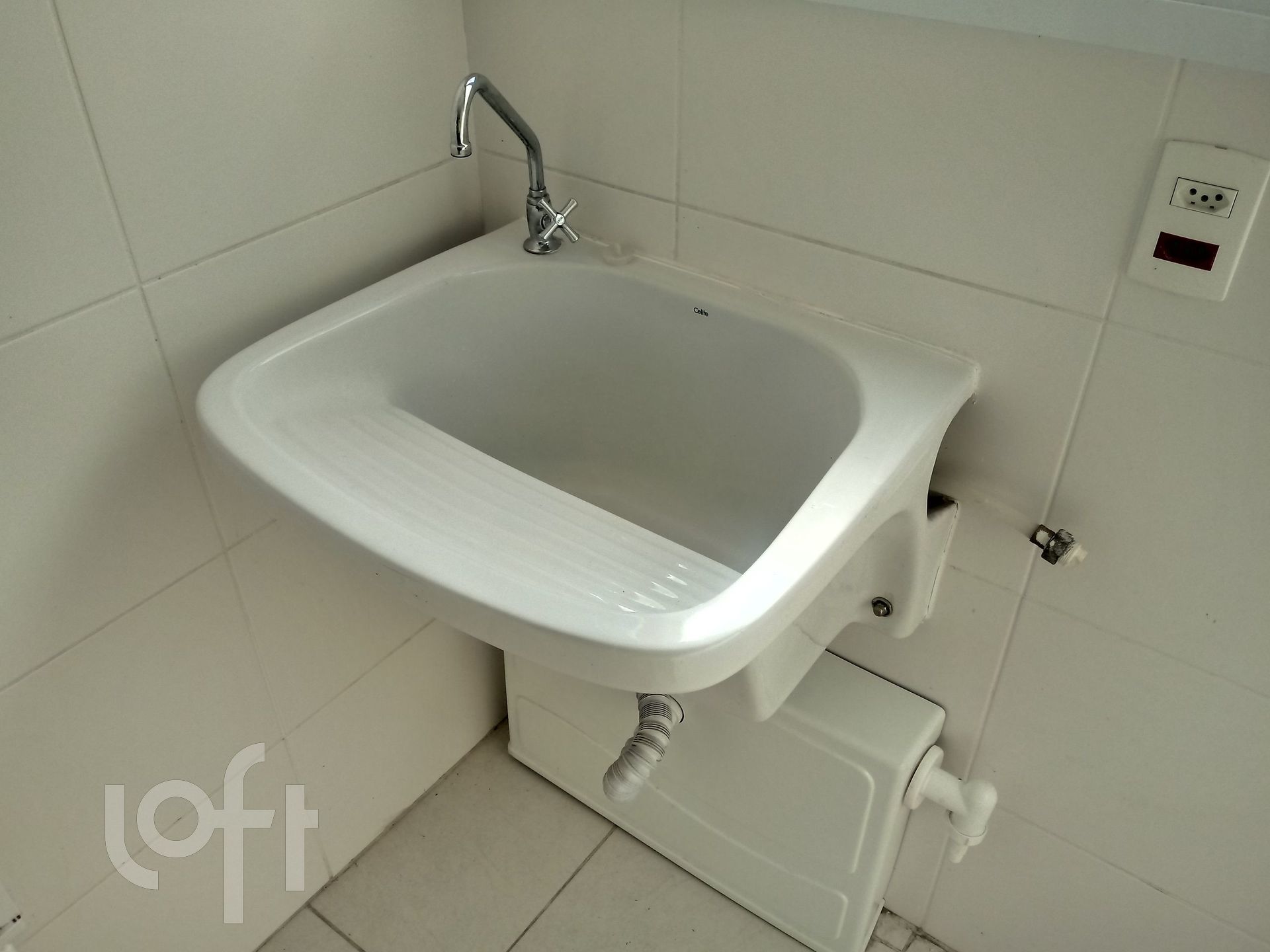 Apartamento à venda com 2 quartos, 65m² - Foto 15