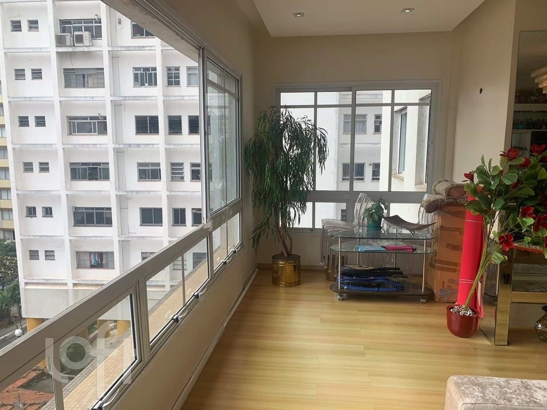 Apartamento à venda com 3 quartos, 168m² - Foto 12