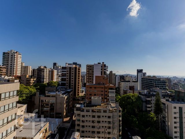 Apartamento com 75m², 2 dormitórios, 2 suítes, 2 vagas, Petrópolis em Porto Alegre