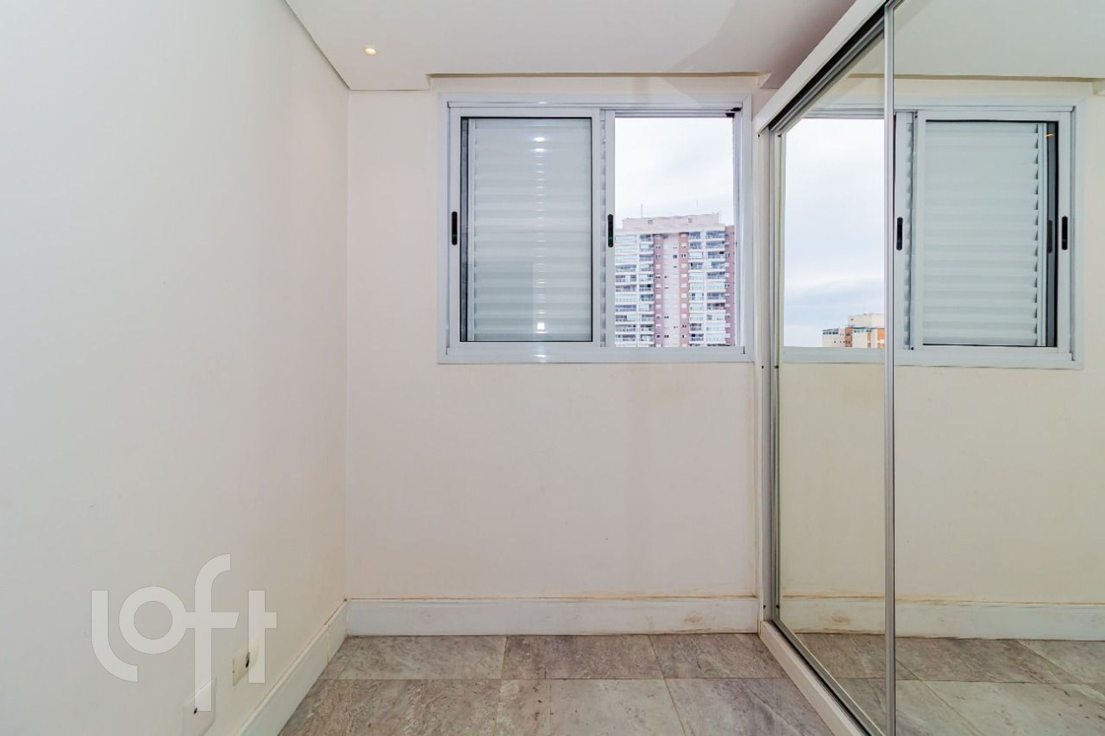 Apartamento à venda com 3 quartos, 85m² - Foto 35