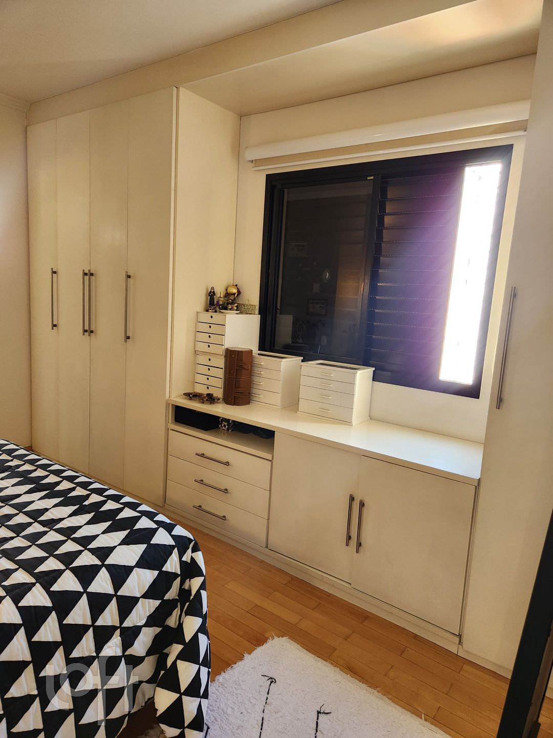 Apartamento à venda com 3 quartos, 87m² - Foto 9