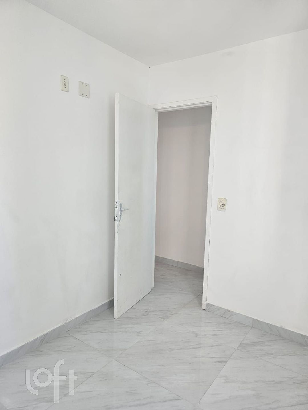 Apartamento à venda com 2 quartos, 48m² - Foto 11