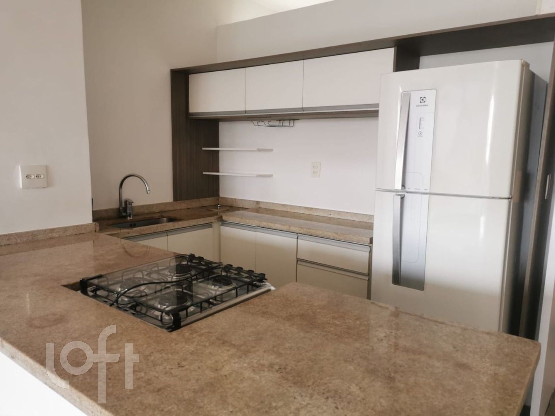 Apartamento à venda com 2 quartos, 82m² - Foto 3