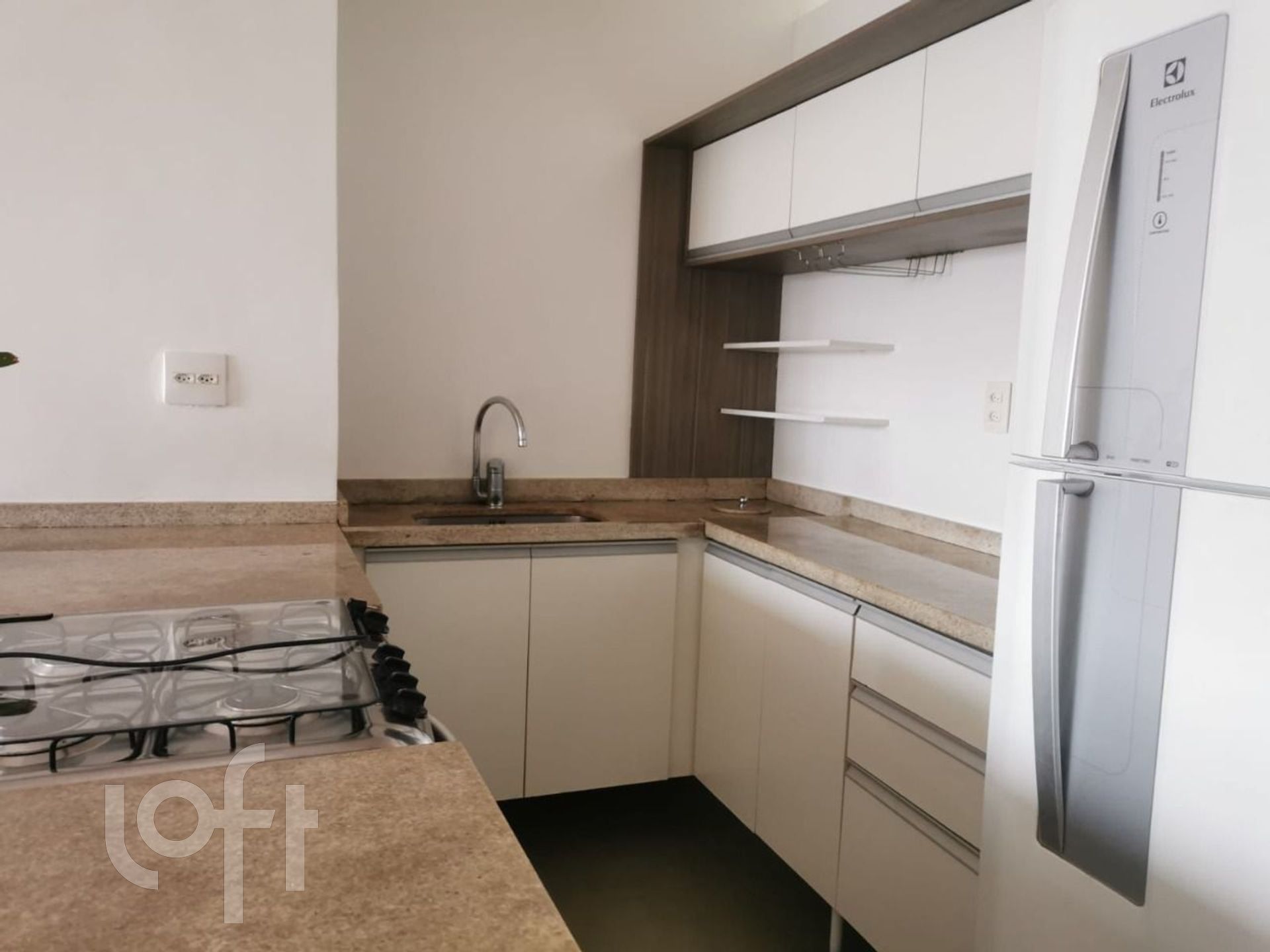 Apartamento à venda com 2 quartos, 82m² - Foto 2