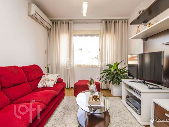 Apartamento com 104m², 3 dormitórios, 1 suíte, 1 vaga, Auxiliadora em Porto Alegre