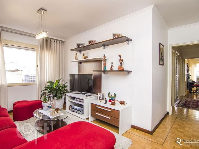 Apartamento com 104m², 3 dormitórios, 1 suíte, 1 vaga, Auxiliadora em Porto Alegre