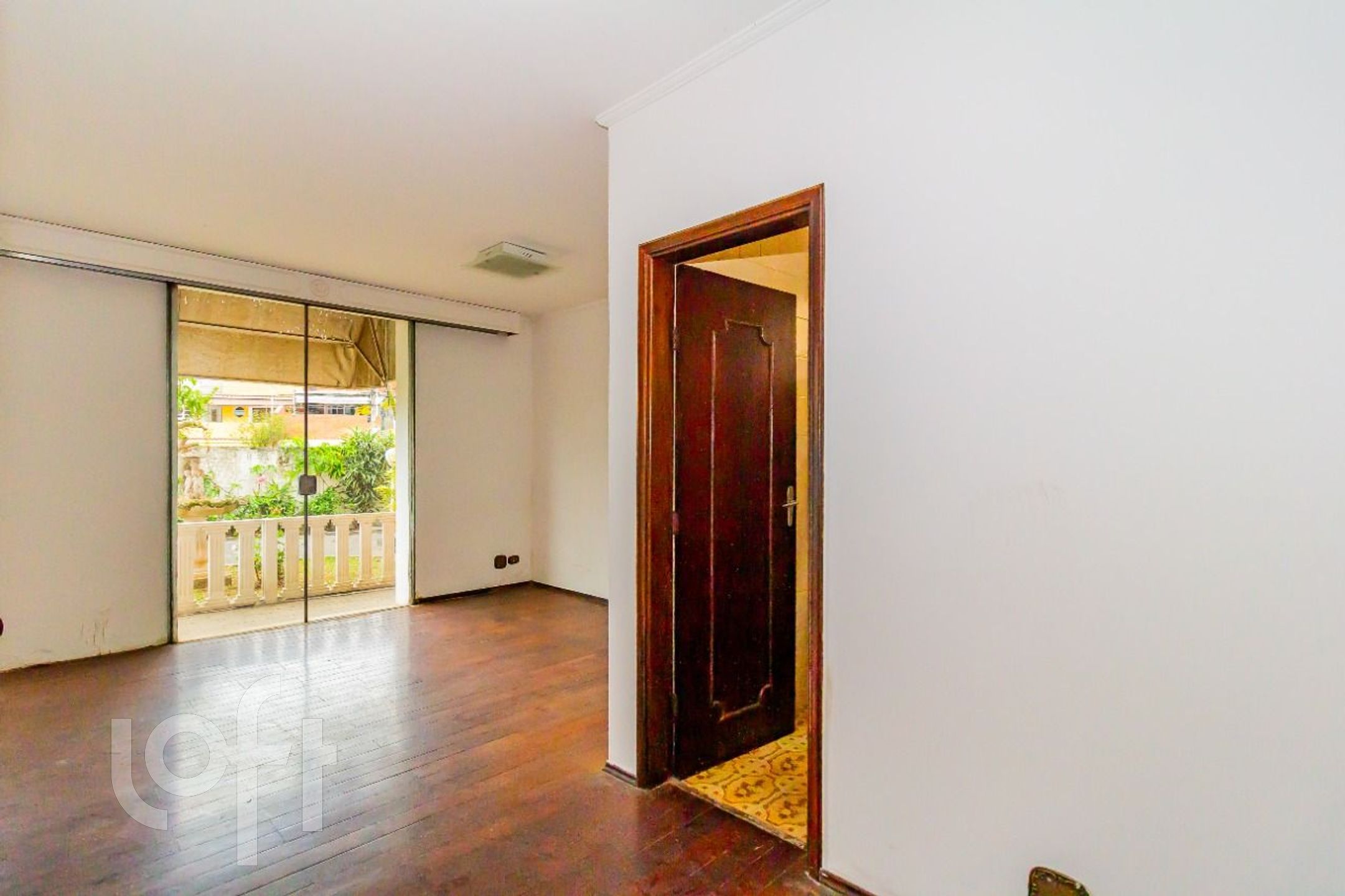 Casa à venda com 3 quartos, 219m² - Foto 8