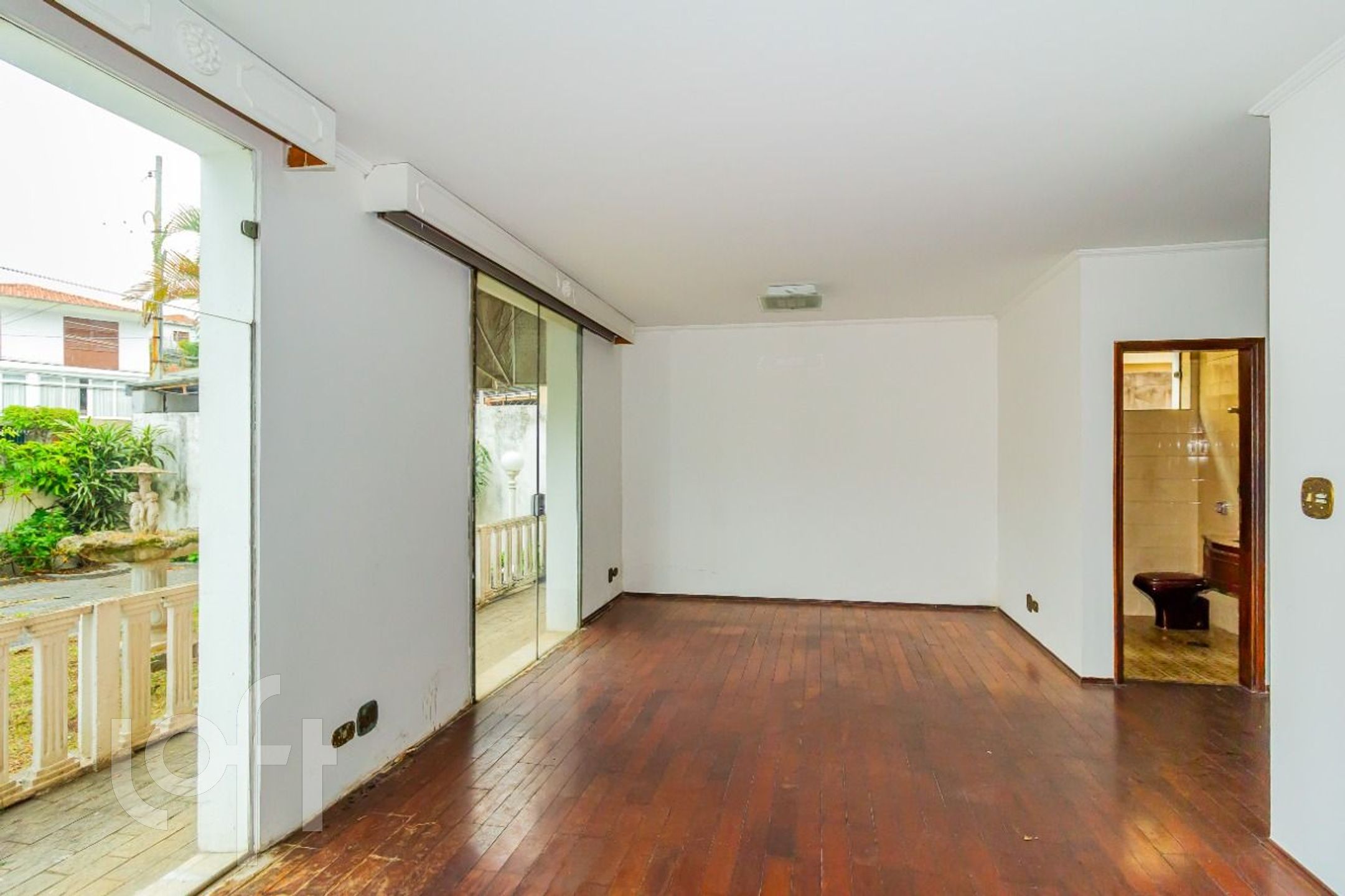 Casa à venda com 3 quartos, 219m² - Foto 7