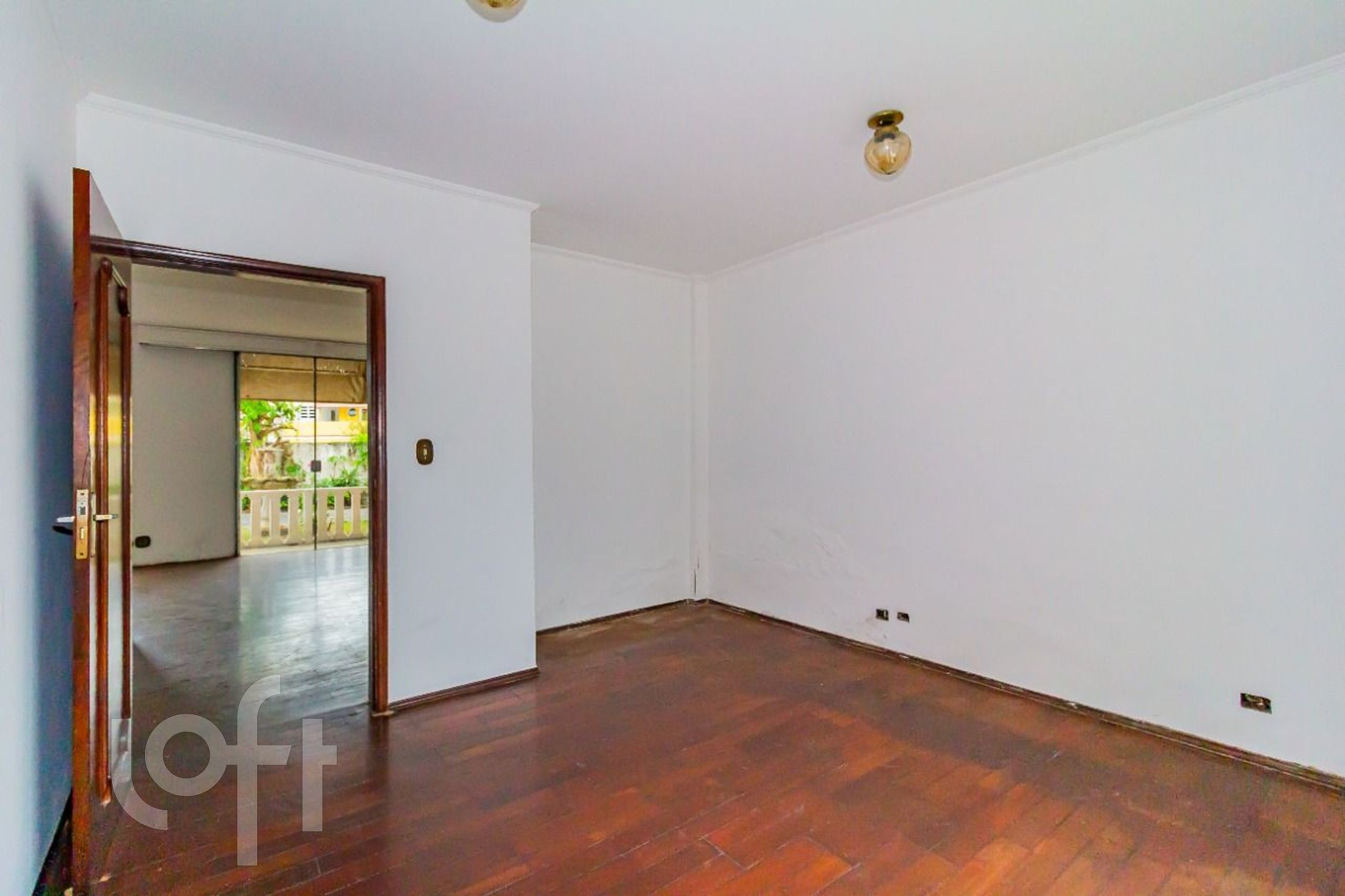 Casa à venda com 3 quartos, 219m² - Foto 3